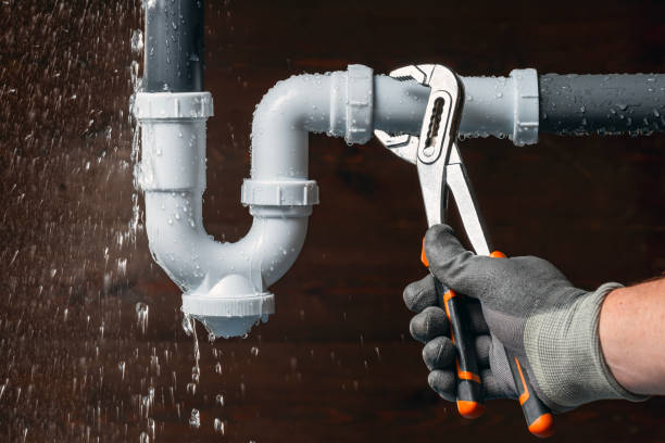 Professional Plumbing technician working in Huddleston, VA